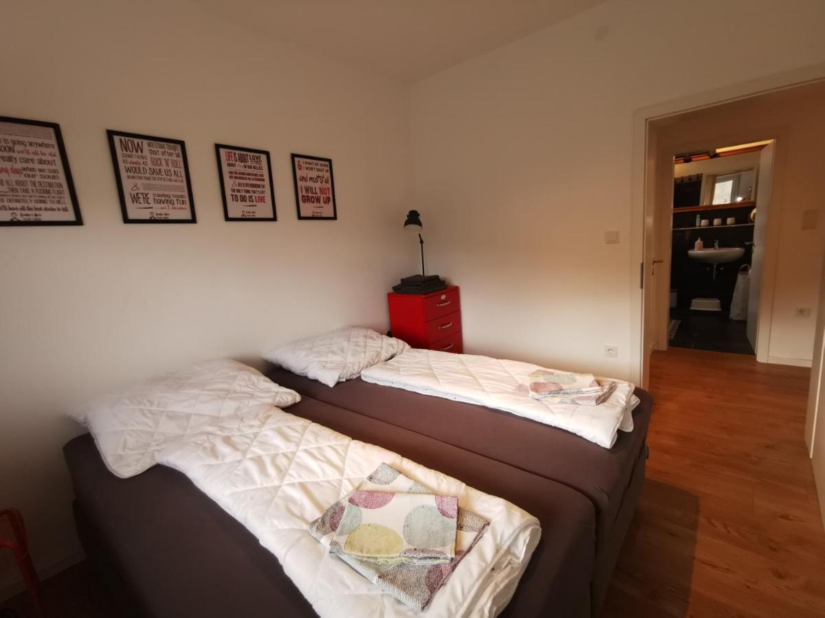 Ferienhaus Fraeulein Frenz Bollendorf Exteriör bild