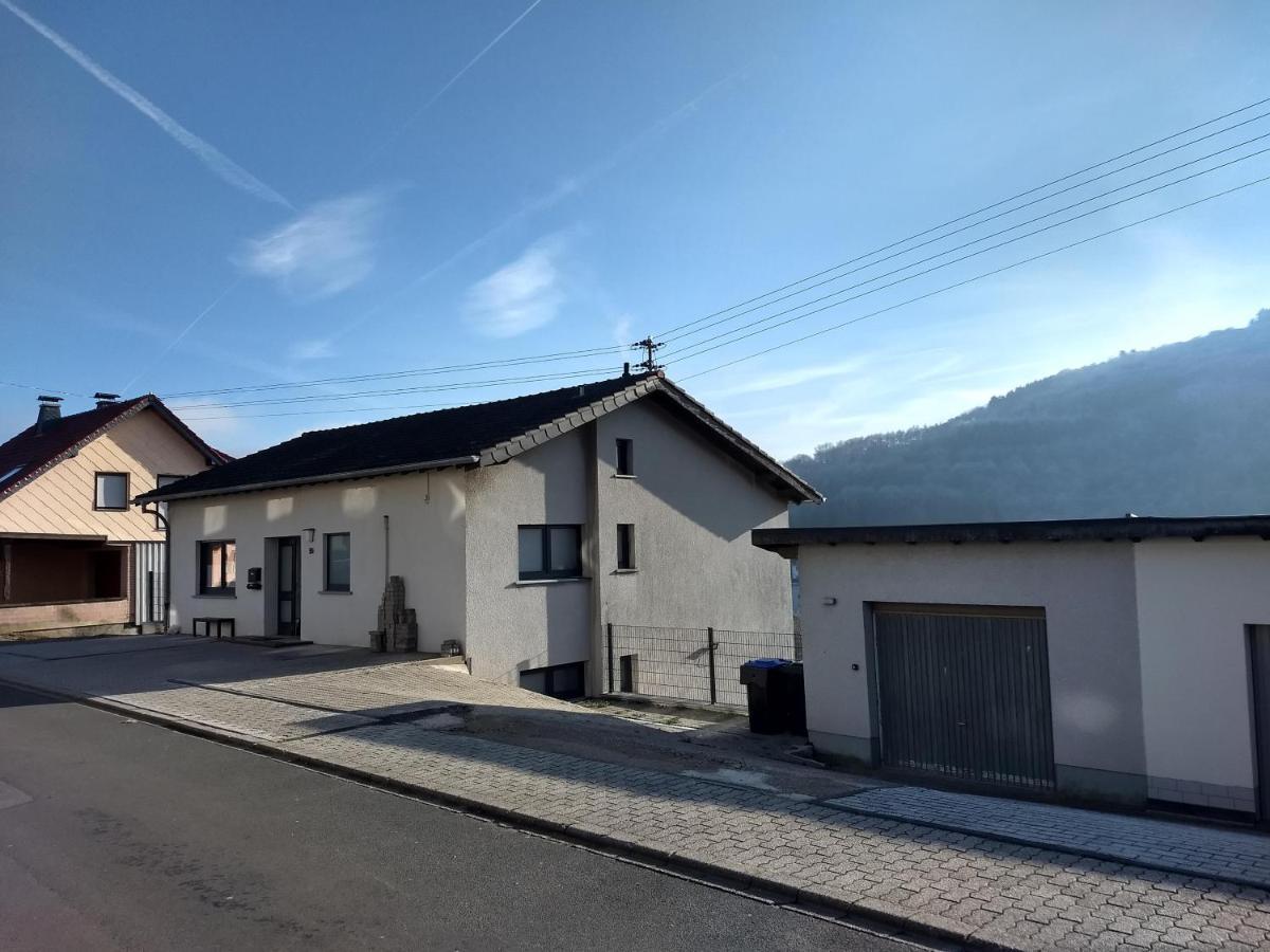 Ferienhaus Fraeulein Frenz Bollendorf Exteriör bild