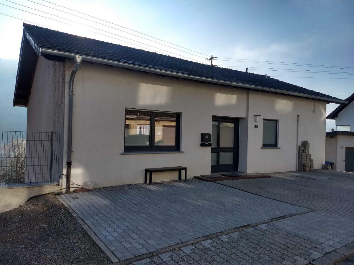 Ferienhaus Fraeulein Frenz Bollendorf Exteriör bild